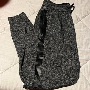 American Eagle Joggers